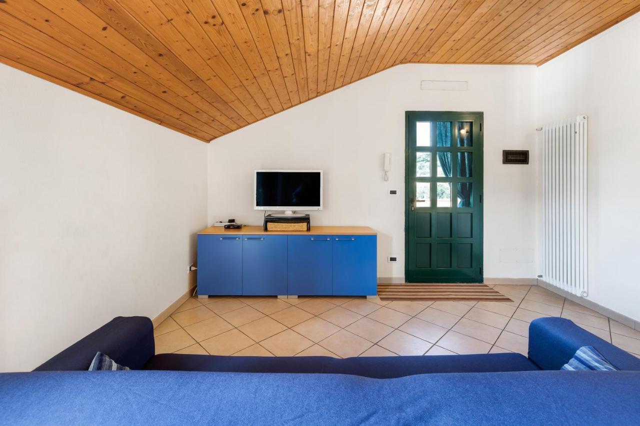 La Casa Di Lady Apartment Чериале Екстериор снимка
