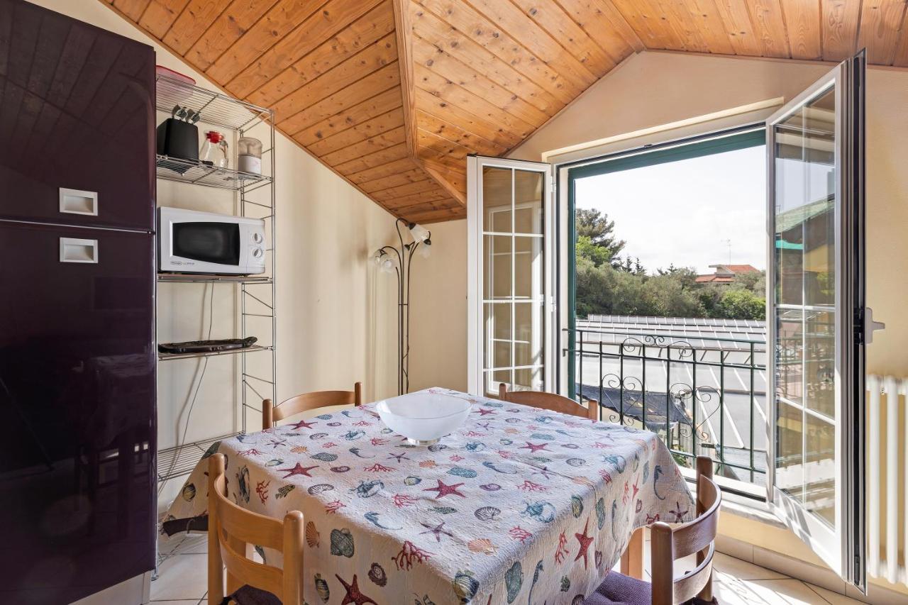 La Casa Di Lady Apartment Чериале Екстериор снимка
